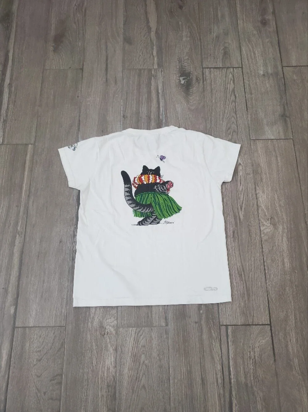 Crazy Shirts 100% cotton white Saipan Hawaiian hula dance cat graphic tee S